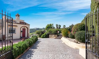 Finca en venta en una amplia parcela situada en una zona tranquila a poca distancia del centro de Estepona 50927 