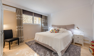 Excepcional villa de lujo de estilo andaluz en venta, a poca distancia de la playa, en la Milla de Oro de Marbella 50772 