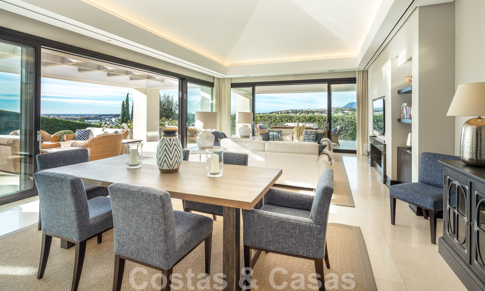 Villa independiente de lujo en venta con vistas al mar rodeada de campos de golf en Nueva Andalucia, Marbella 50714