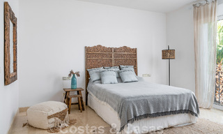 Villa andaluza de lujo en venta con impresionantes vistas panorámicas al mar situada en Los Monteros, Marbella 50999 