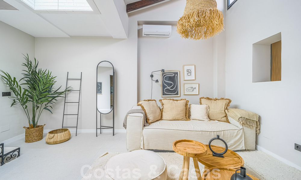 Impresionante ático en venta con vistas al mar ya la montaña, a poca distancia de los servicios en Nueva Andalucía, Marbella 50740