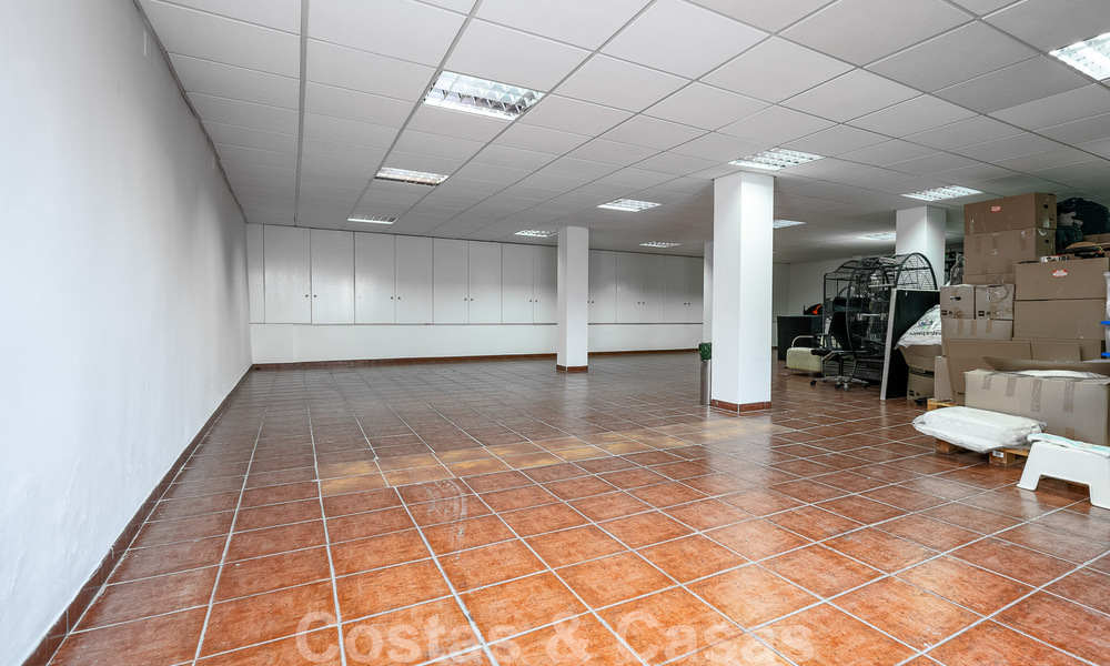 Villa mediterránea de lujo en venta con 5 dormitorios en prestigiosa zona de golf en el valle de Nueva Andalucia, Marbella 50854