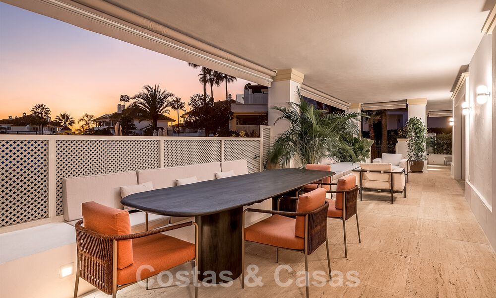 Amplio apartamento de lujo de 4 dormitorios en venta en un exclusivo complejo, en la prestigiosa Milla de Oro, Marbella 50872