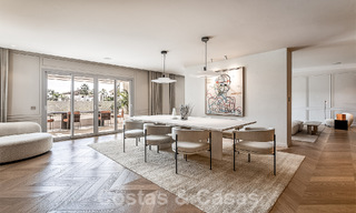 Amplio apartamento de lujo de 4 dormitorios en venta en un exclusivo complejo, en la prestigiosa Milla de Oro, Marbella 50875 