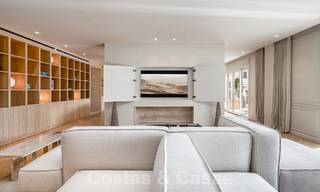Amplio apartamento de lujo de 4 dormitorios en venta en un exclusivo complejo, en la prestigiosa Milla de Oro, Marbella 50878 