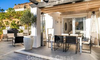Amplio apartamento en venta con amplias terrazas y vistas panorámicas al mar en Benahavis - Marbella 50700 