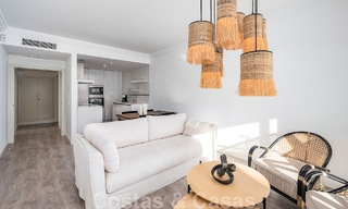 Amplio apartamento en venta con amplias terrazas y vistas panorámicas al mar en Benahavis - Marbella 50702 