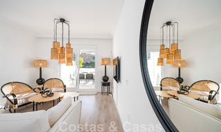 Amplio apartamento en venta con amplias terrazas y vistas panorámicas al mar en Benahavis - Marbella 50705 