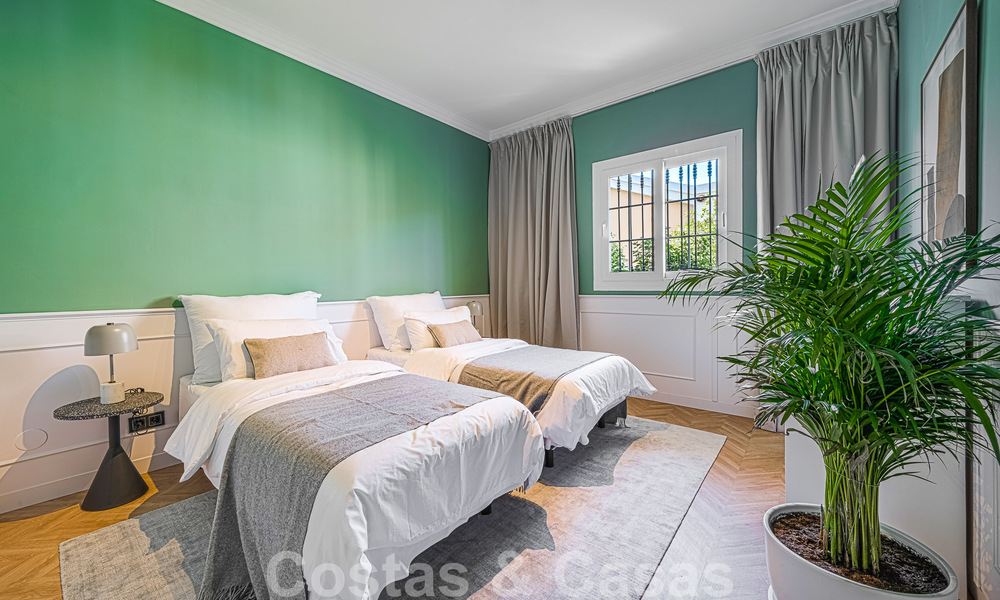 Villa recientemente renovada en venta, con vistas panorámicas al mar situada en la deseable Nueva Andalucia, Marbella 51346