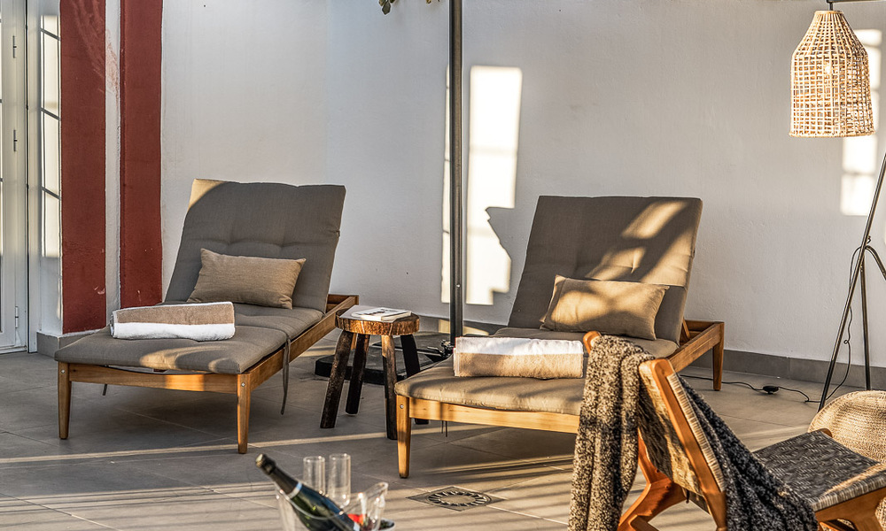 Villa recientemente renovada en venta, con vistas panorámicas al mar situada en la deseable Nueva Andalucia, Marbella 51361