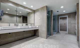 Se vende moderno apartamento de 3 dormitorios listo para entrar a vivir en un complejo de golf en la Nueva Milla de Oro, entre Marbella y Estepona 50781 