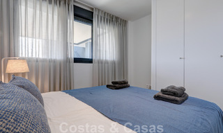 Se vende moderno apartamento de 3 dormitorios listo para entrar a vivir en un complejo de golf en la Nueva Milla de Oro, entre Marbella y Estepona 50799 