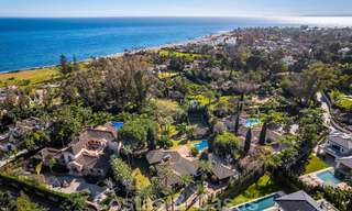 Villa de lujo independiente de estilo mediterráneo en venta a un paso de la playa y los servicios en la prestigiosa Guadalmina Baja en Marbella 51244 