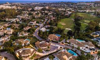 Villa de lujo en venta con arquitectura mediterránea contemporánea situada en el corazón del valle del golf de Nueva Andalucía en Marbella 51201 