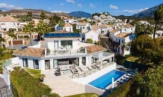 Villa de lujo en venta con arquitectura mediterránea contemporánea situada en el corazón del valle del golf de Nueva Andalucía en Marbella 51207 