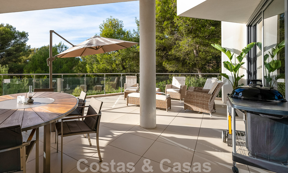 Amplia casa adosada en venta con espectaculares vistas al mar, en Sierra Blanca en la Milla de Oro de Marbella 51096