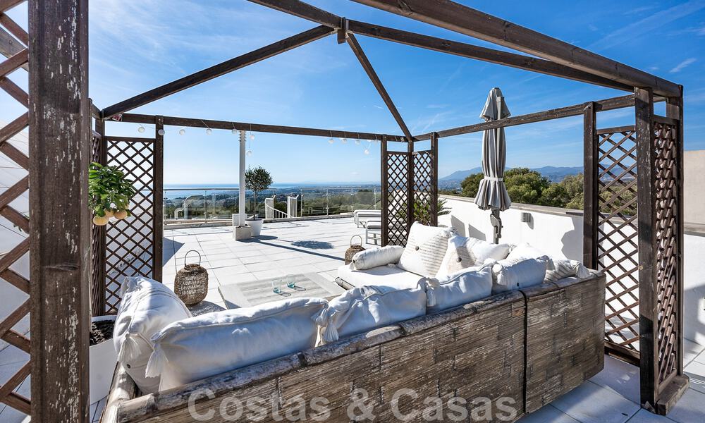 Amplia casa adosada en venta con espectaculares vistas al mar, en Sierra Blanca en la Milla de Oro de Marbella 51103