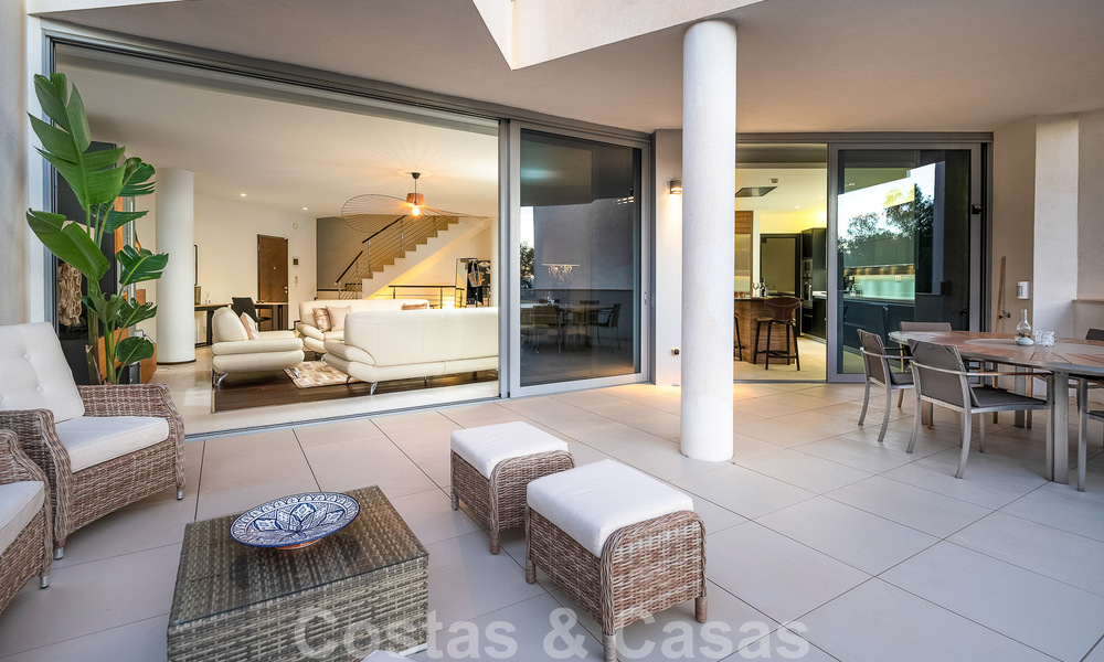 Amplia casa adosada en venta con espectaculares vistas al mar, en Sierra Blanca en la Milla de Oro de Marbella 51117