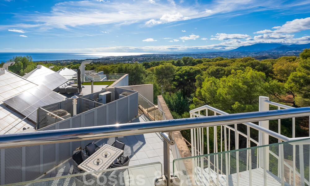 Amplia casa adosada en venta con espectaculares vistas al mar, en Sierra Blanca en la Milla de Oro de Marbella 51120