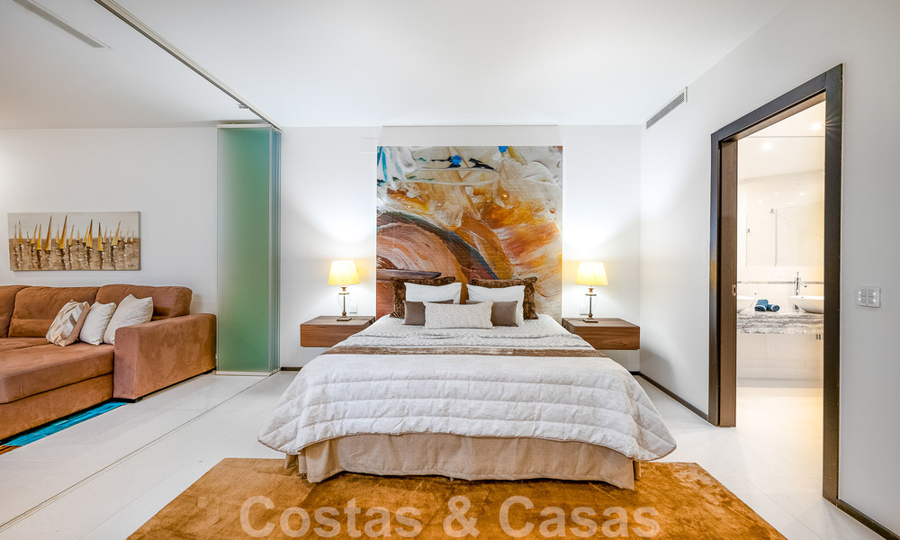 Amplia casa adosada en venta con espectaculares vistas al mar, en Sierra Blanca en la Milla de Oro de Marbella 51123