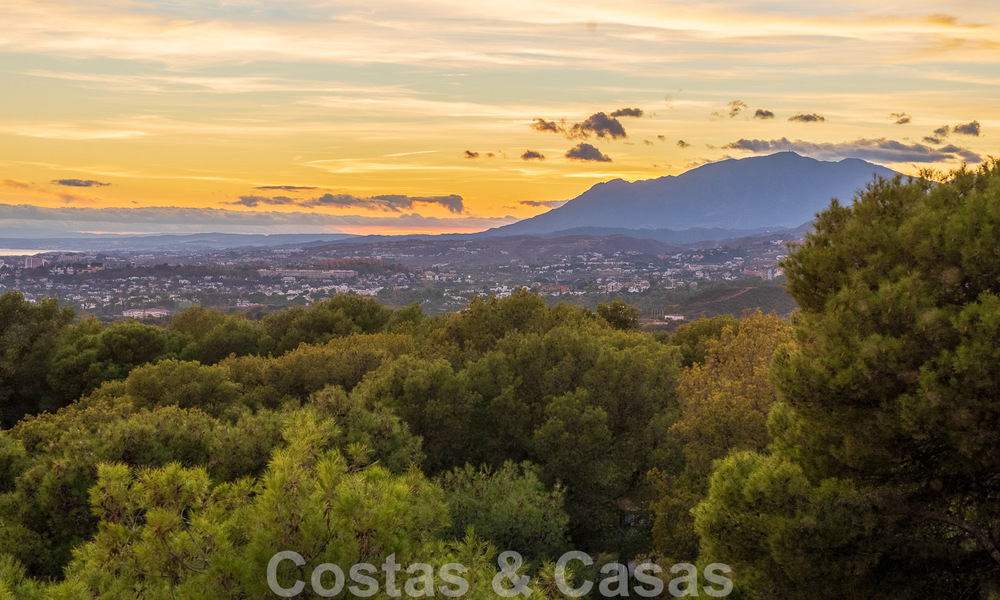 Amplia casa adosada en venta con espectaculares vistas al mar, en Sierra Blanca en la Milla de Oro de Marbella 51131