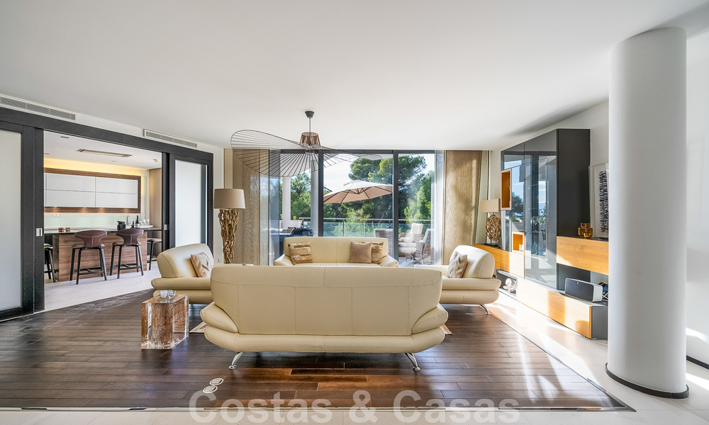 Amplia casa adosada en venta con espectaculares vistas al mar, en Sierra Blanca en la Milla de Oro de Marbella 51134