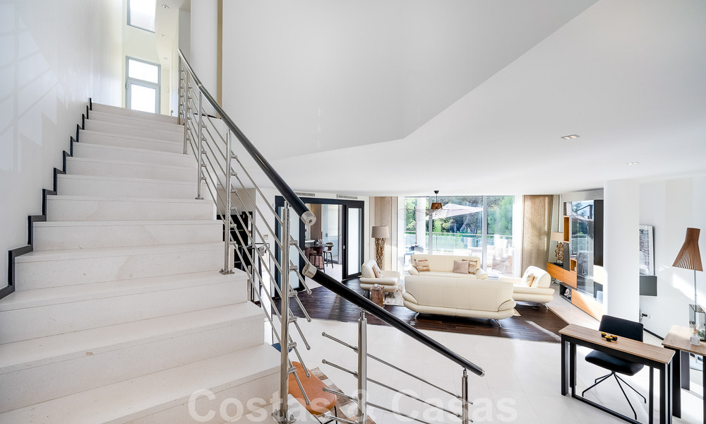 Amplia casa adosada en venta con espectaculares vistas al mar, en Sierra Blanca en la Milla de Oro de Marbella 51143