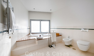 Amplia casa adosada en venta con espectaculares vistas al mar, en Sierra Blanca en la Milla de Oro de Marbella 51144 