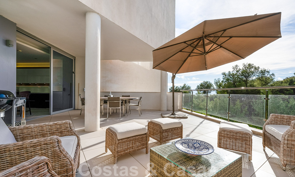 Amplia casa adosada en venta con espectaculares vistas al mar, en Sierra Blanca en la Milla de Oro de Marbella 51148