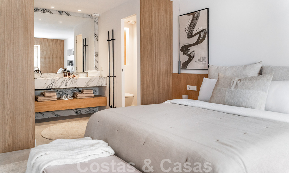 Apartamento totalmente reformado en venta, con gran terraza, a poca distancia de los servicios e incluso Puerto Banús, Marbella 51474