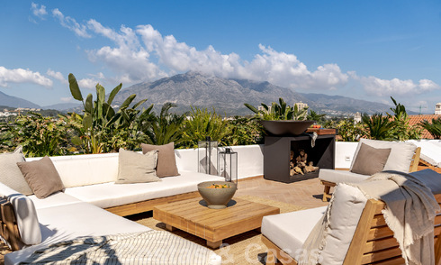 Apartamento totalmente reformado en venta, con gran terraza, a poca distancia de los servicios e incluso Puerto Banús, Marbella 51476