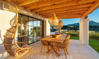 Sublime villa mediterránea de lujo con alojamiento para invitados e impresionantes vistas al mar en venta en El Madroñal, Marbella - Benahavis 51538 