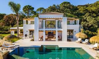 Sublime villa mediterránea de lujo con alojamiento para invitados e impresionantes vistas al mar en venta en El Madroñal, Marbella - Benahavis 51543 