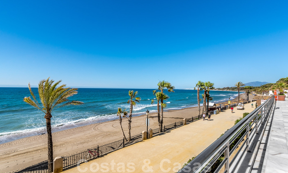 Apartamento de lujo en un exclusivo complejo de playa en la Milla de Oro a poco distancia del centro de Marbella 51606