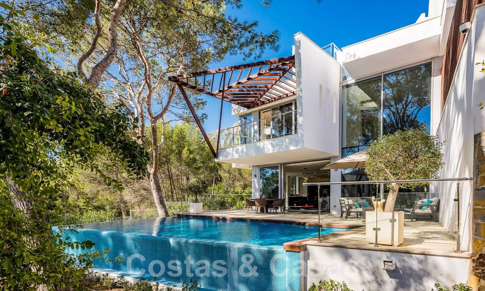 Espaciosa casa adosada de diseño contemporáneo en venta en Sierra Blanca en la Milla de Oro de Marbella 52564