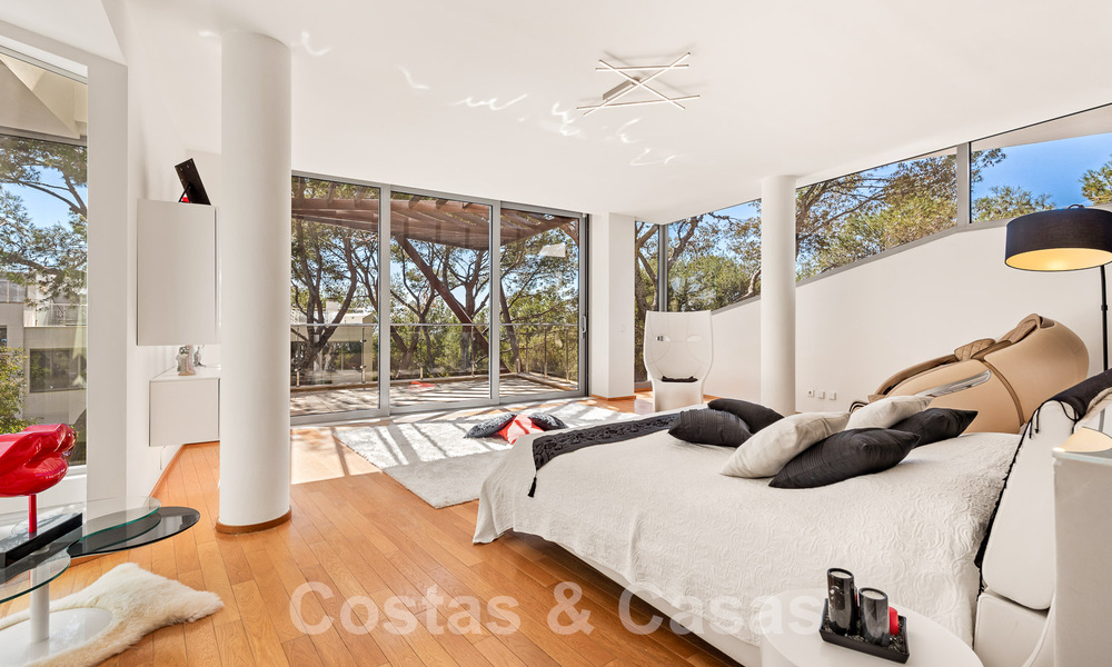 Espaciosa casa adosada de diseño contemporáneo en venta en Sierra Blanca en la Milla de Oro de Marbella 52581