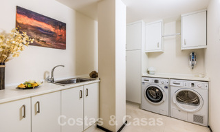 Espaciosa casa adosada de diseño contemporáneo en venta en Sierra Blanca en la Milla de Oro de Marbella 52591 