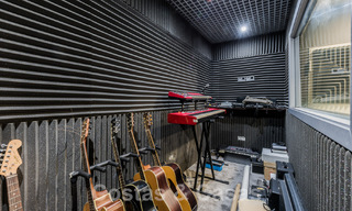 Espaciosa casa adosada de diseño contemporáneo en venta en Sierra Blanca en la Milla de Oro de Marbella 52594 