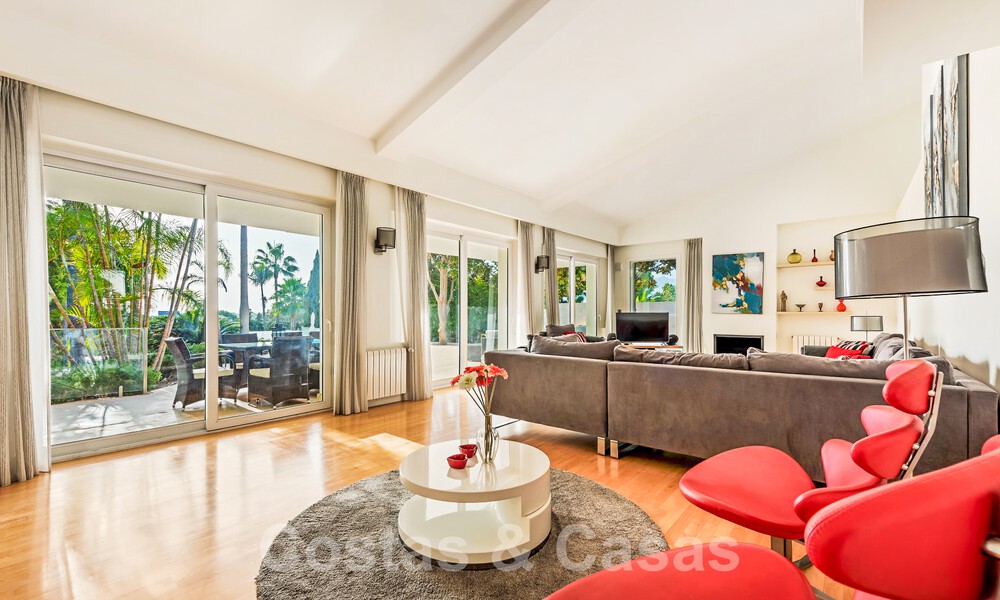 Espaciosa villa de lujo en venta con amplio jardín privado al este de Marbella centro 52533