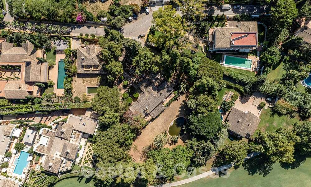 Parcela + proyecto de villa de lujo en venta en una urbanización tranquila a poca distancia de la playa en Guadalmina Baja, Marbella 52616