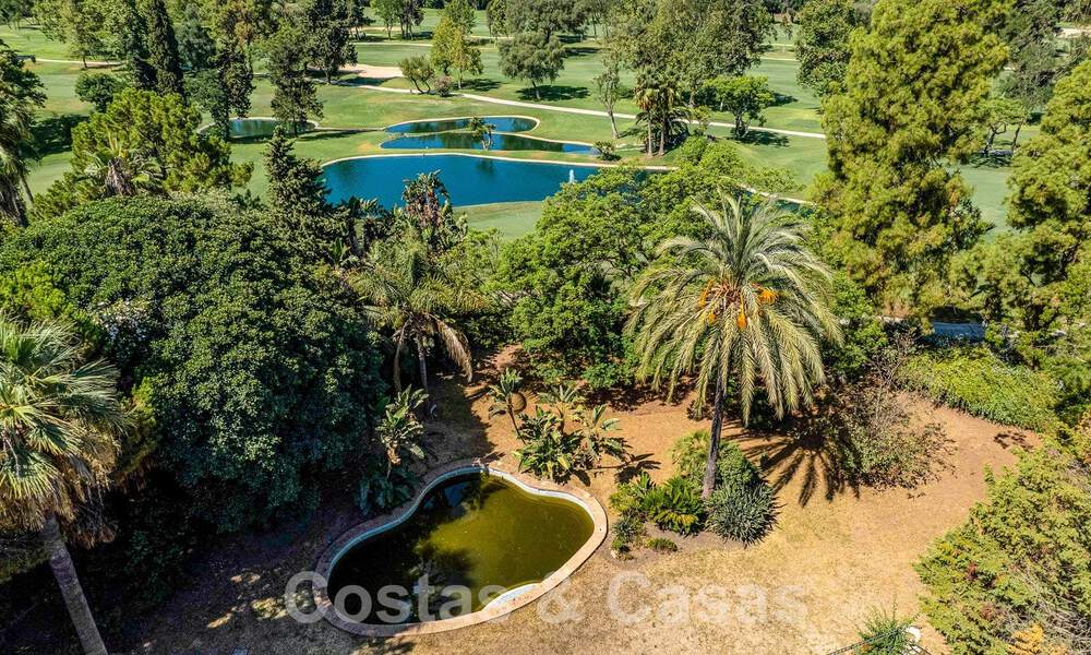 Parcela + proyecto de villa de lujo en venta en una urbanización tranquila a poca distancia de la playa en Guadalmina Baja, Marbella 52619
