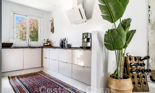 Lujosa villa en venta de estilo arquitectónico andaluz al este de Marbella centro, a un paso de las dunas y la playa 52651 