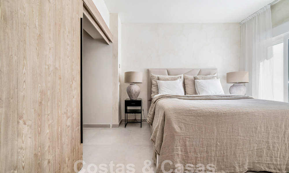 Apartamento totalmente reformado en complejo cerrado a poca distancia de Puerto Banús, Marbella 52686