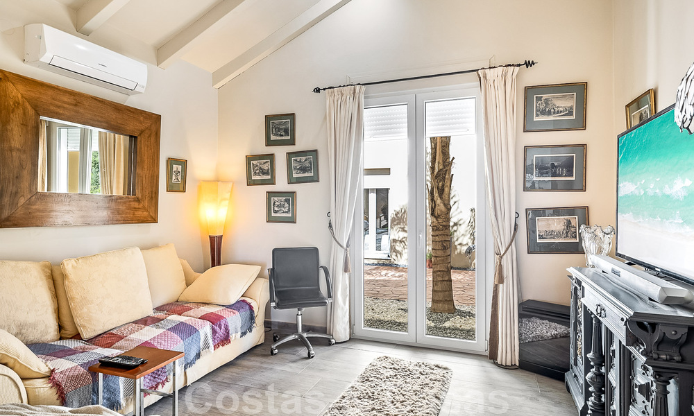 Tradicional villa de lujo en venta con impresionantes vistas en la frontera de Marbella y Mijas 51723