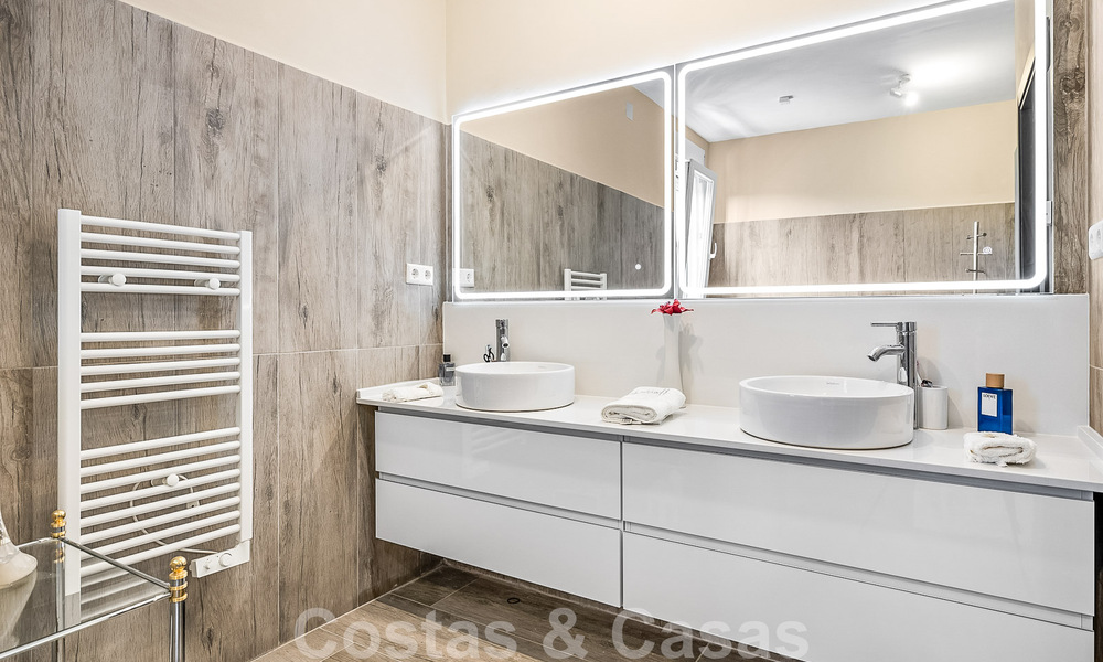 Tradicional villa de lujo en venta con impresionantes vistas en la frontera de Marbella y Mijas 51738