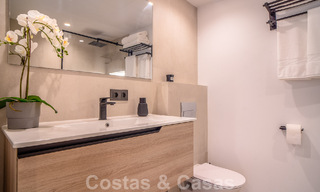 Ático totalmente reformado en venta en urbanización cerrada en La Quinta, Marbella - Benahavis 51654 