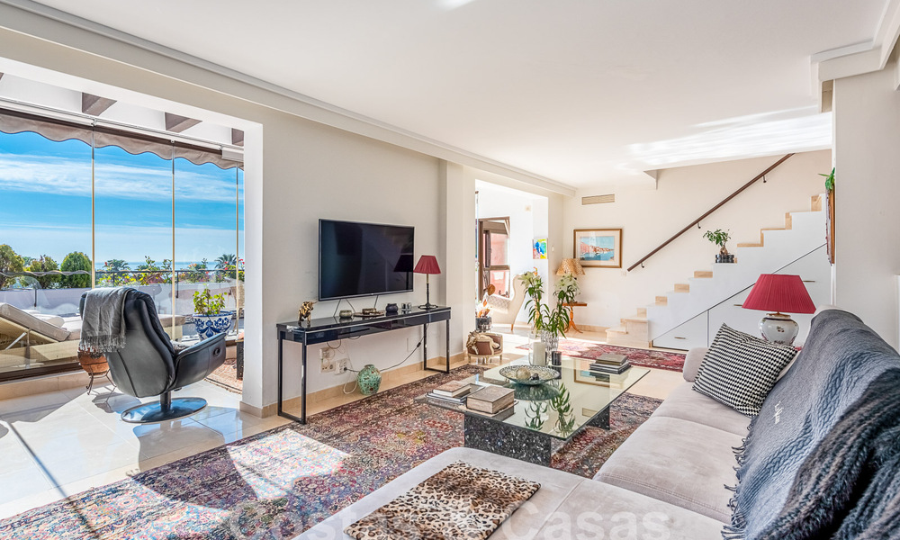 Ático en venta en una urbanización cerrada a un paso de la playa en la Nueva Milla de Oro entre Marbella y Estepona 52827