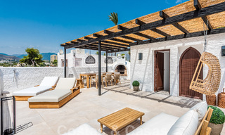 Ático reformado con gran solarium en venta, a poca distancia de los servicios e incluso Puerto Banús, Marbella 52866 