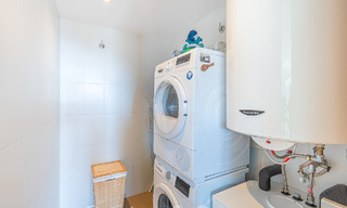 Se vende lujoso apartamento con vistas al mar en una posición elevada en Benahavis - Marbella 53280 