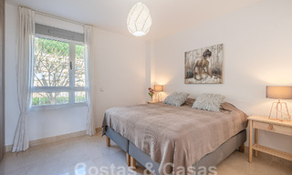 Se vende lujoso apartamento con vistas al mar en una posición elevada en Benahavis - Marbella 53315 